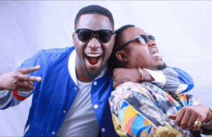 Roma Mkatoliki – Tunaishi Nao (Diss Track) Remix ft Moni Centrazone Roma Mkatoliki – Tunaishi Nao (Diss Track) Remix ft Moni Centrazone